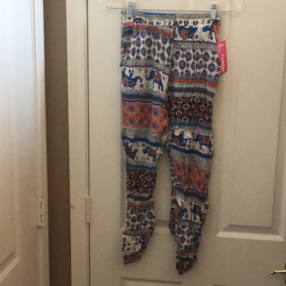 FINAL MARKDOWN Junior NWT boho Pants (Waist: 23-1/2”)